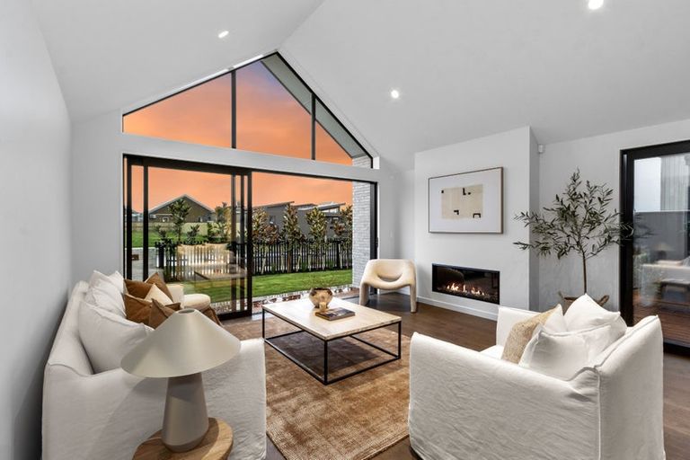 Photo of property in 19 Perehia Mews, Marshland, Christchurch, 8083