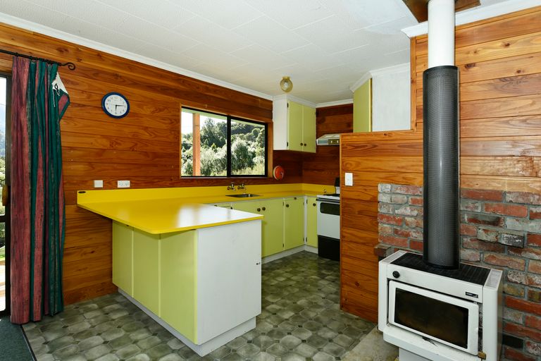 Photo of property in 23-25 Nikau Heights, Little Wanganui, Karamea, 7893