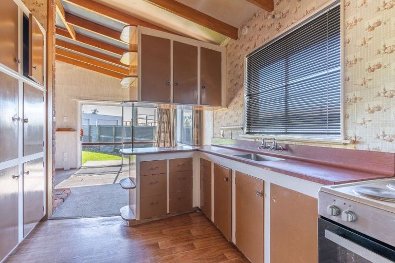 Photo of property in 40 Mccaughan Street, Browns, Winton, 9781