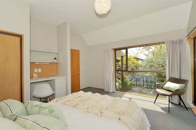 Photo of property in 10 Indira Lane, Cashmere, Christchurch, 8022