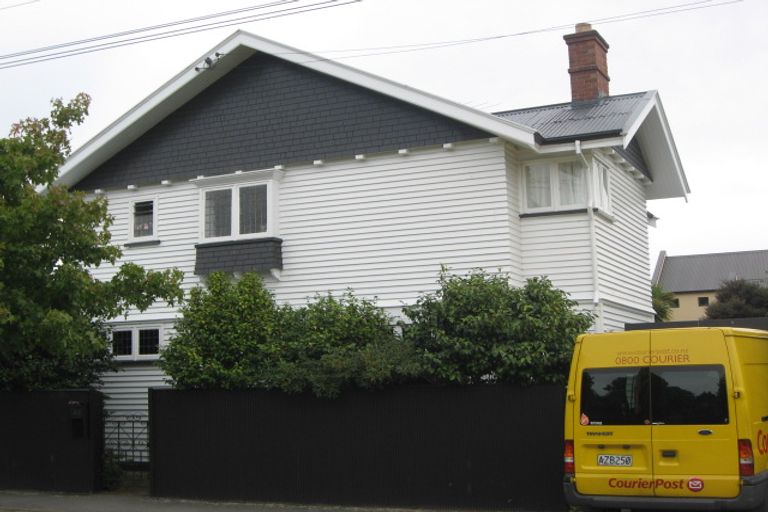 Photo of property in 43 Tomes Road, St Albans, Christchurch, 8052