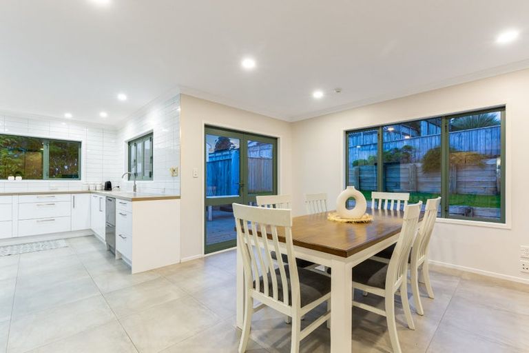 Photo of property in 12 Bowsprit Way, Whitby, Porirua, 5024