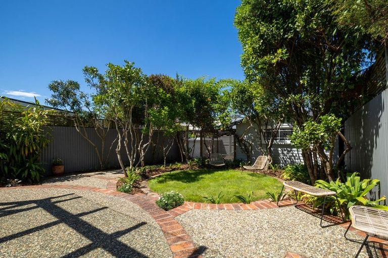 Photo of property in 11 Shelbourne Street, Nelson, 7010