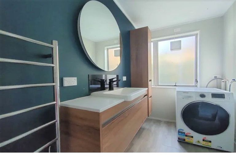 Photo of property in Iona Towers, 102/140 Abel Smith Street, Te Aro, Wellington, 6011