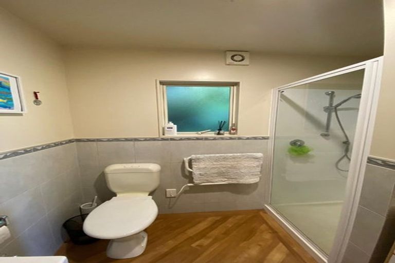 Photo of property in 3/48a Exmouth Road, Northcote, Auckland, 0627