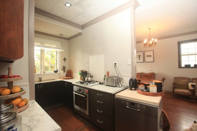 Photo of property in 19 Solander Street, Tolaga Bay, 4077