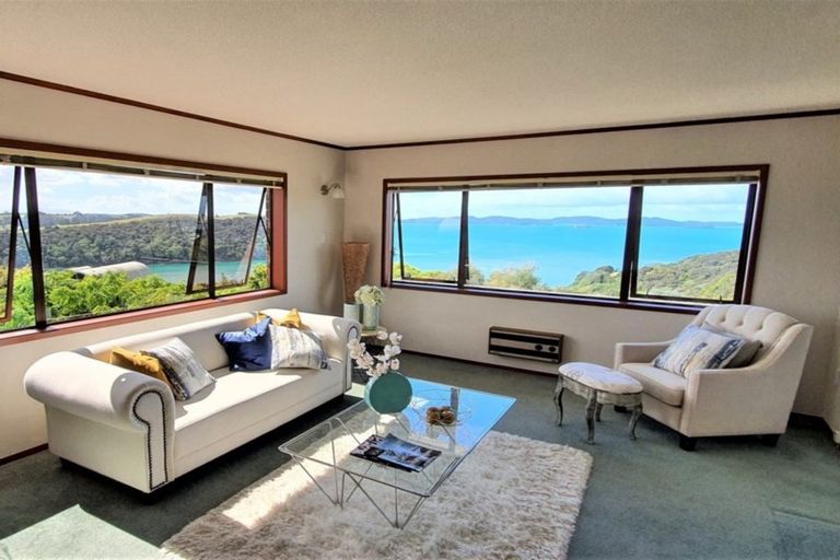 Photo of property in 12 Kotare Place, Sandspit, Warkworth, 0982