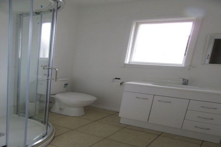 Photo of property in 3 Milnebank Street, Upper Riccarton, Christchurch, 8041