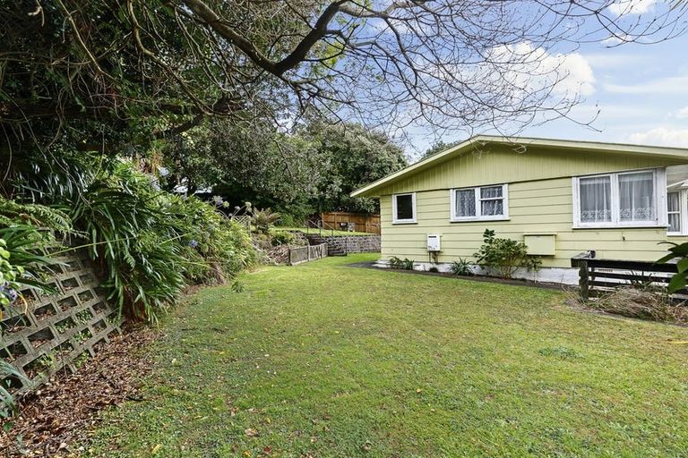 Photo of property in 7 Granby Place, Westown, New Plymouth, 4310