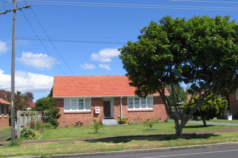 Photo of property in 155 Riverside Avenue, Point England, Auckland, 1072