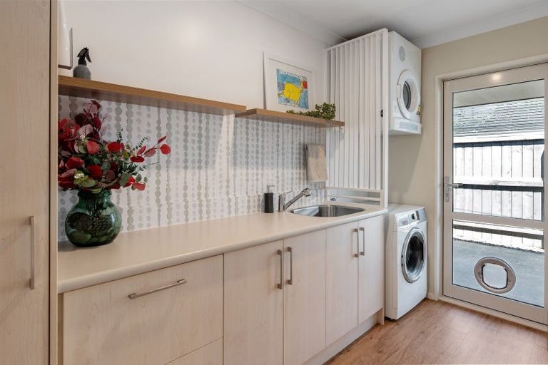 Photo of property in 42 Westpark Drive, Burnside, Christchurch, 8053