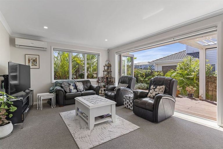 Photo of property in 2/67 Nelson Street, Howick, Auckland, 2014