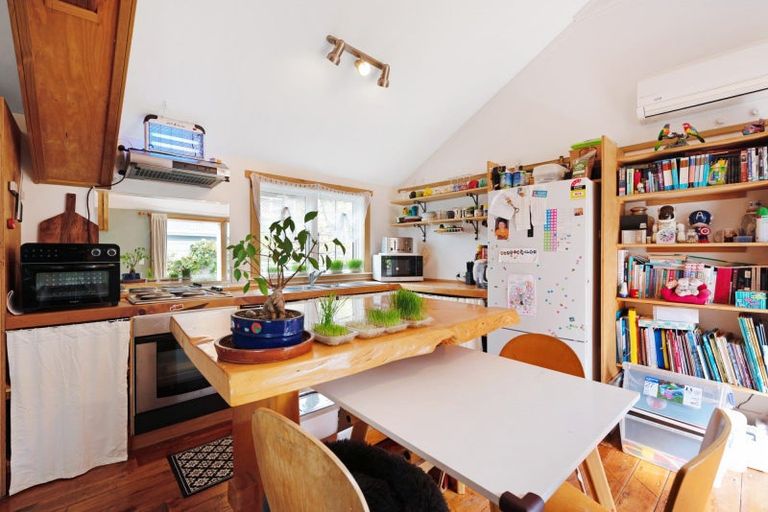 Photo of property in 17b Millward Street, Newtown, Wellington, 6021