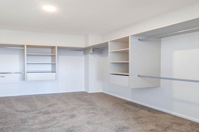 Photo of property in 7 Ngaru Way, Orewa, 0931