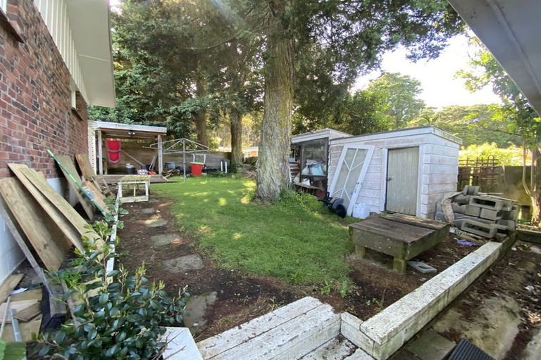 Photo of property in 15 Walpole Avenue, Hillpark, Auckland, 2102