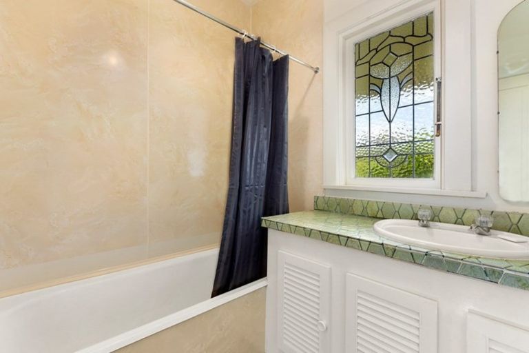 Photo of property in 24 Springhill Road, Mornington, Dunedin, 9011