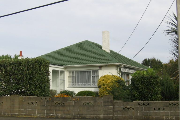 Photo of property in 62 Athlone Crescent, Avalon, Lower Hutt, 5011