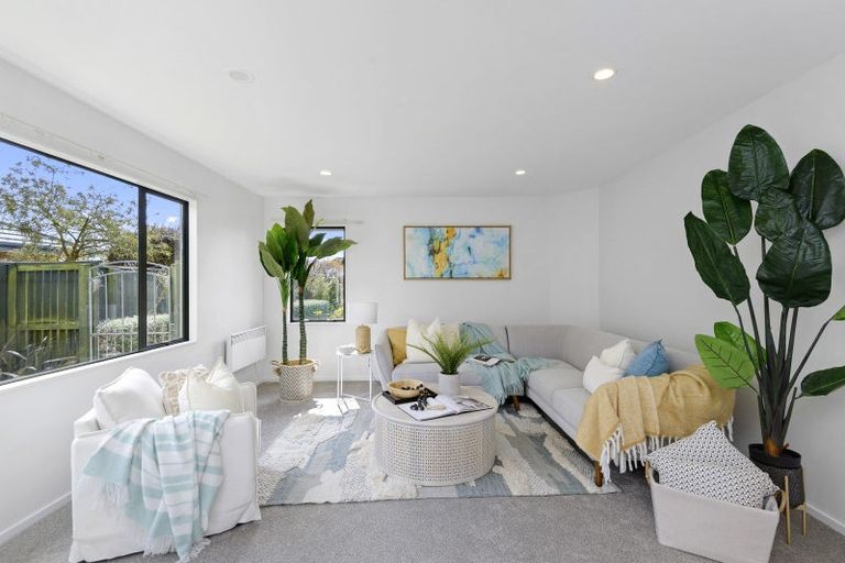 Photo of property in 3 Breton Close, Northwood, Christchurch, 8051