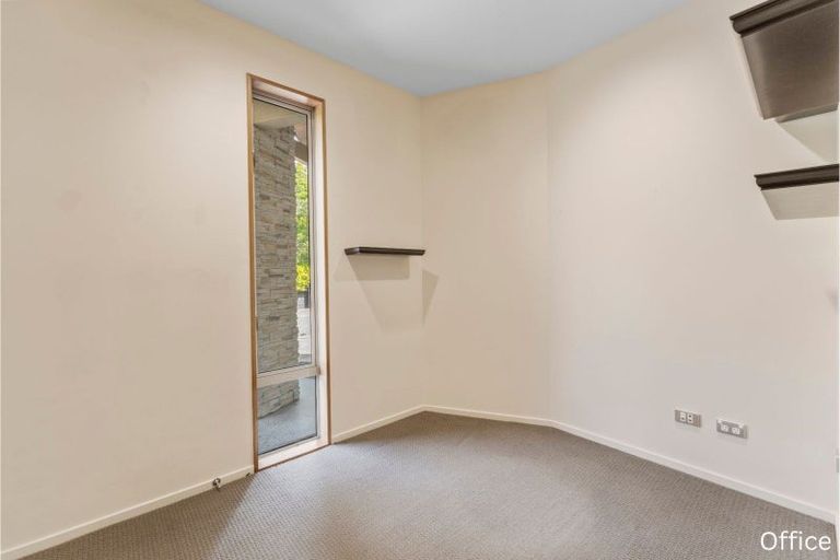 Photo of property in 5 Cameron Drive, Acacia Bay, Taupo, 3385