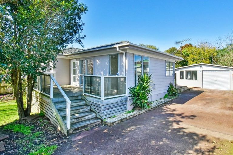 Photo of property in 31 Becker Drive, Weymouth, Auckland, 2103