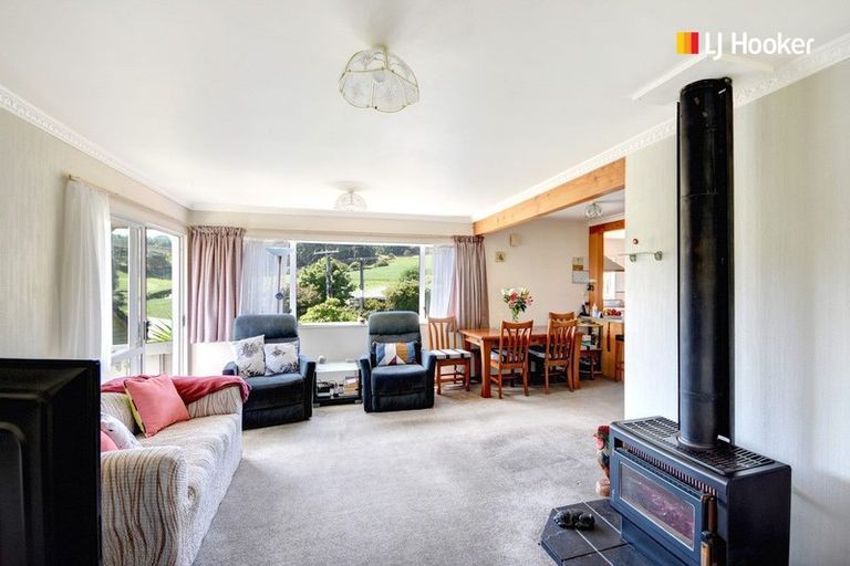 Photo of property in 28 Elwyn Crescent, Green Island, Dunedin, 9018