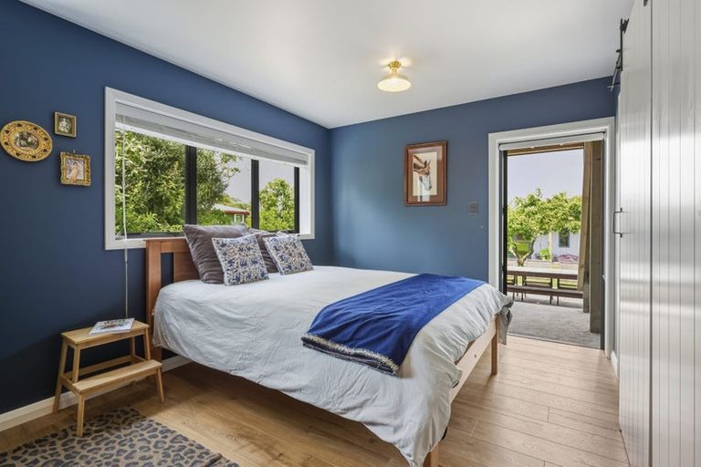 Photo of property in 24 Queen Street, Brighton, Dunedin, 9035