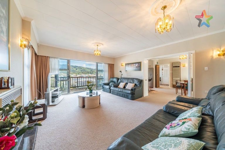 Photo of property in 18 Mimihau Grove, Wainuiomata, Lower Hutt, 5014