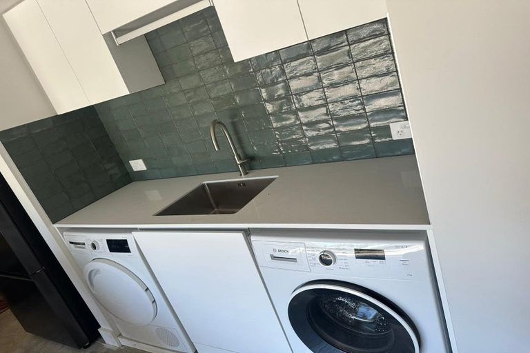 Photo of property in 14a Glandovey Road, Fendalton, Christchurch, 8052