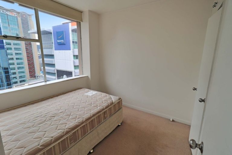 Photo of property in Terrace Tower Apartments, 10a/126 The Terrace, Wellington Central, Wellington, 6011