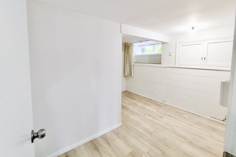 Photo of property in 8 Pasteur Place, New Windsor, Auckland, 0600