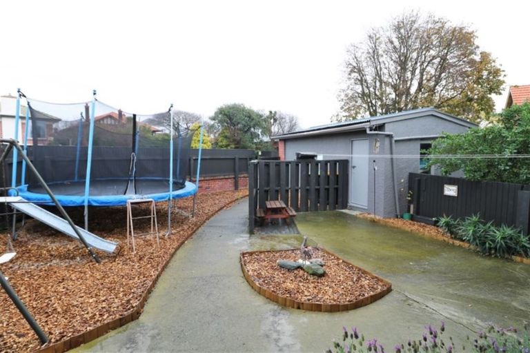 Photo of property in 2/11 Selwyn Street, Maori Hill, Timaru, 7910