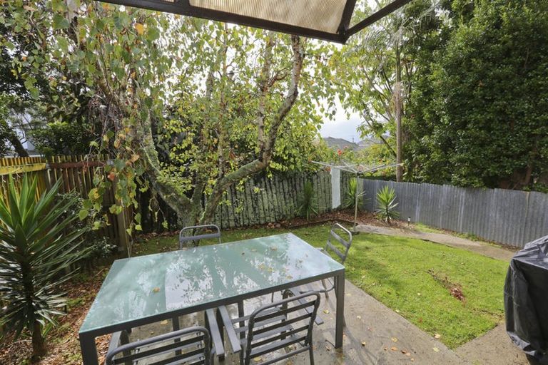 Photo of property in 4a Sea Spray Drive, Bucklands Beach, Auckland, 2012