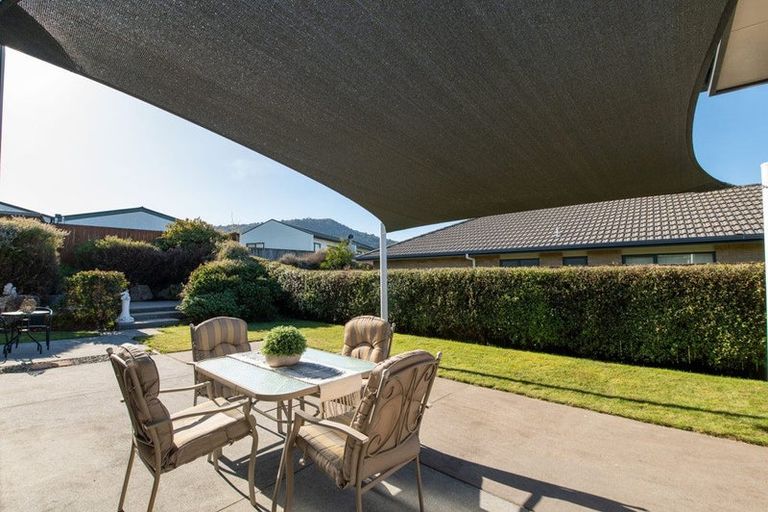 Photo of property in 53 Hamon Place, Pukehangi, Rotorua, 3015