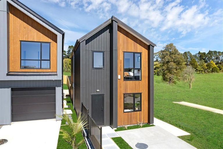 Photo of property in 20 Piringa Road, Pukekohe, 2120