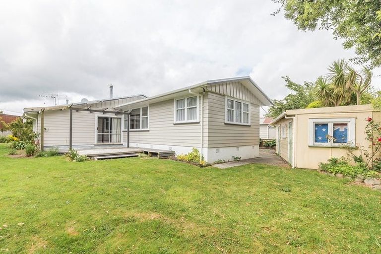 Photo of property in 27 Green Avenue, Levin, 5510
