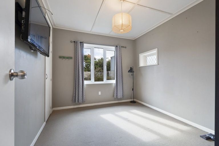 Photo of property in 21 Blackwell Street, Marton, 4710