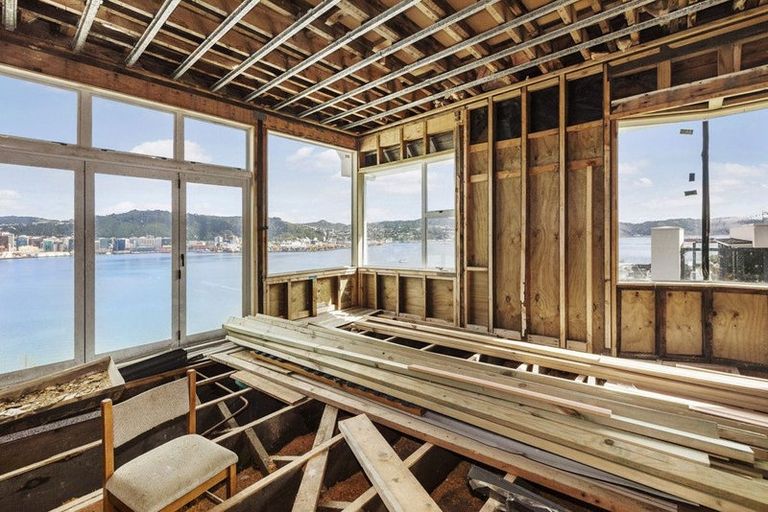 Photo of property in 1/302 Oriental Parade, Oriental Bay, Wellington, 6011