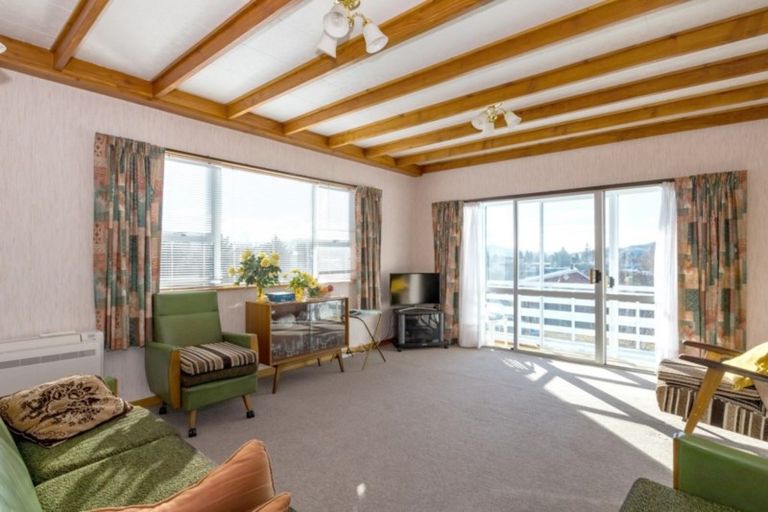 Photo of property in 26 Black Peak Road, Omarama, 9412