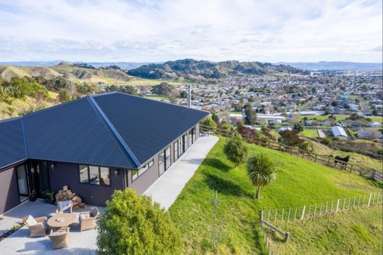 Photo of property in 153 Wheatstone Road, Wainui, Gisborne, 4073