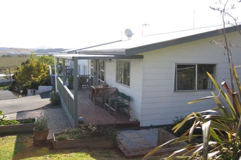 Photo of property in 39a Raumati Crescent, Onerahi, Whangarei, 0110