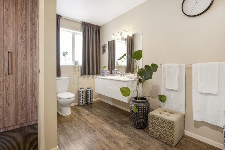 Photo of property in 30 Charlotte Drive, Omokoroa, 3114