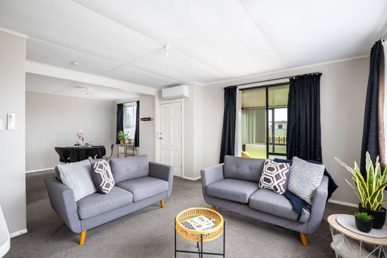 Photo of property in 10 Carey Street, Waitara, 4320