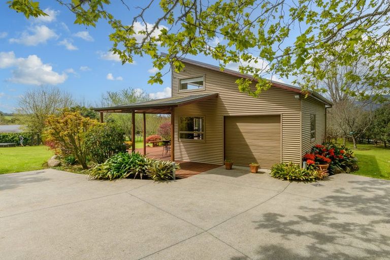Photo of property in 6 Grammer Road, Tahawai, Katikati, 3170