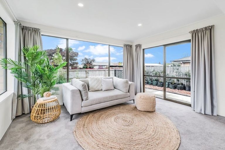 Photo of property in 3 Rosamund Place, Halswell, Christchurch, 8025