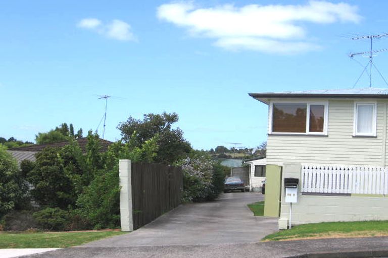 Photo of property in 2/73 Verbena Road, Birkdale, Auckland, 0626