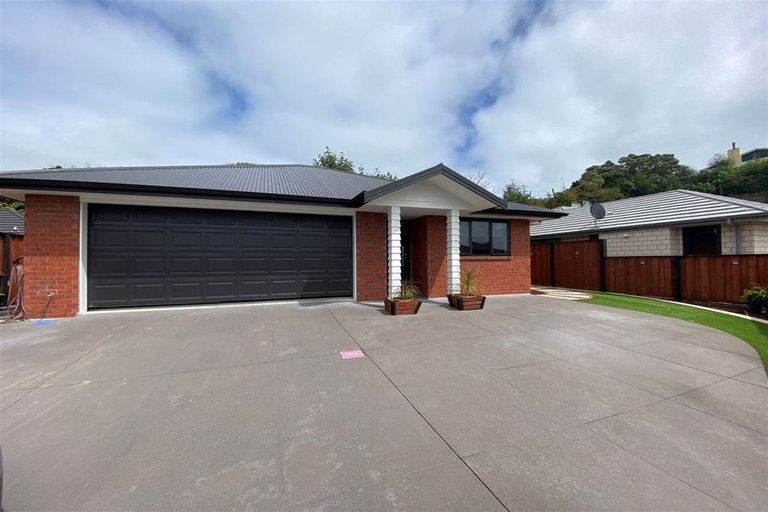 Photo of property in 18 Nukuroa Close, Waitara, 4320