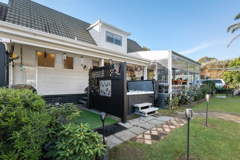 Photo of property in 2 Marina Way, Athenree, Katikati, 3177