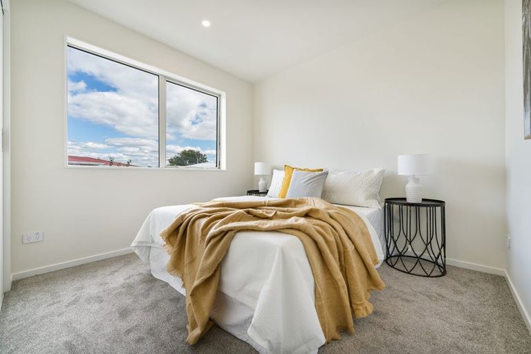 Photo of property in 6c Law Street, Torbay, Auckland, 0630