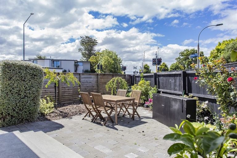 Photo of property in 1/120 Blighs Road, Strowan, Christchurch, 8052