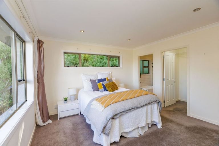 Photo of property in 22 Sandybrow, Churton Park, Wellington, 6037